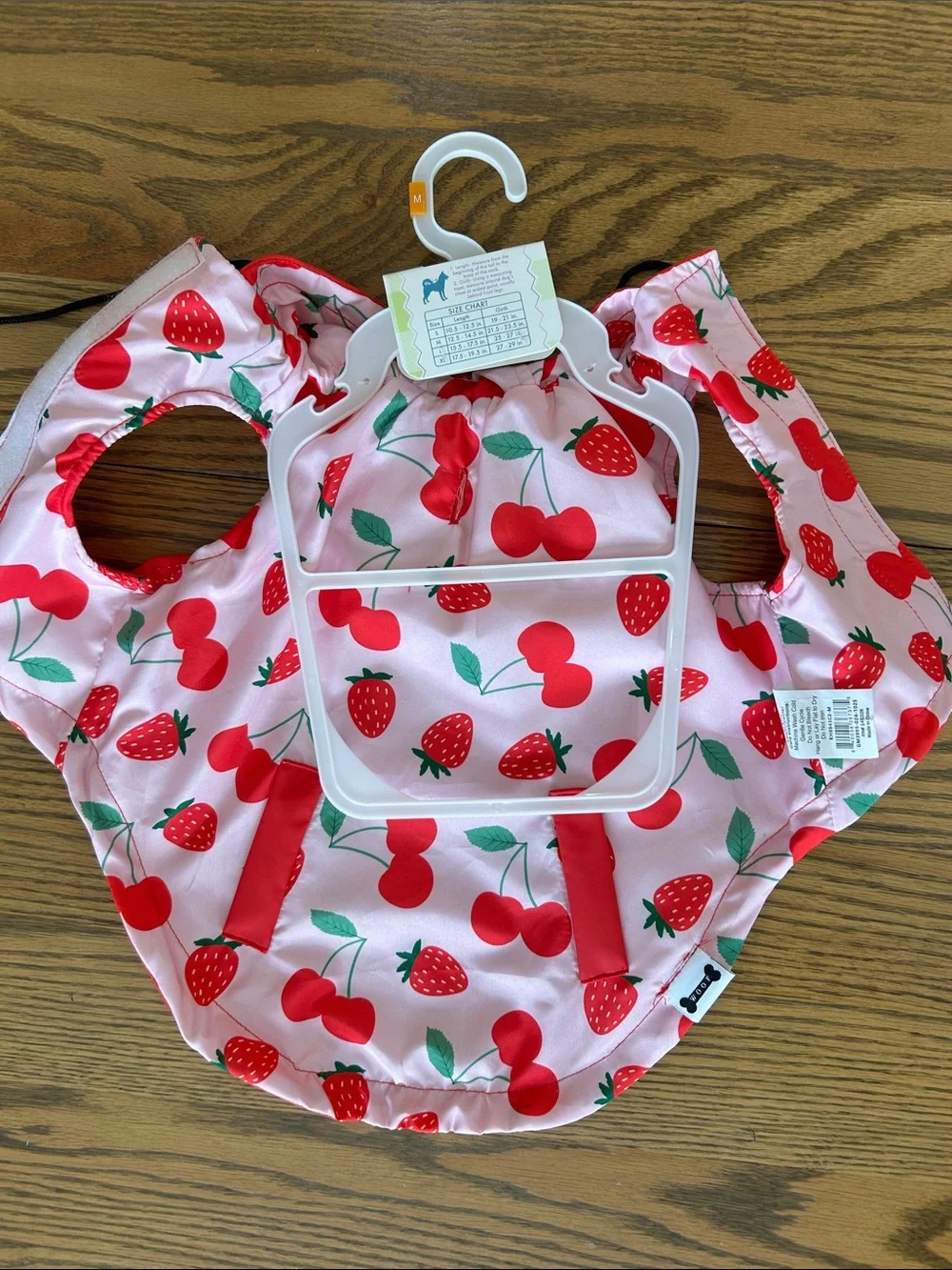 WOOF Strawberry Pet Reversible red Raincoat with Hood, size Medium, NWT
